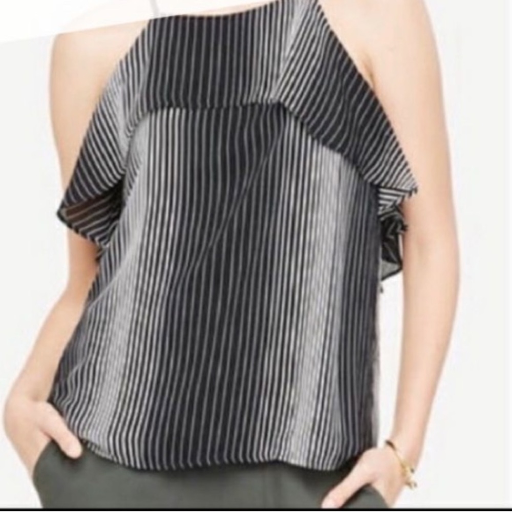 Ann Taylor Hombre Ruffle Top Cold Shoulder Top. Size M (426)